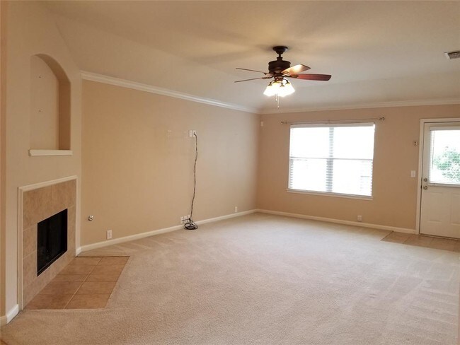 Building Photo - 2811 Foster Hill Dr
