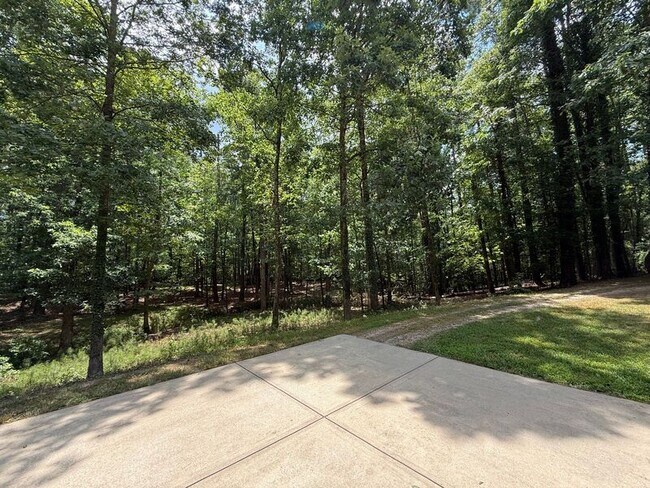 Building Photo - 3021 Hickory Tree Pl
