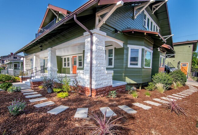 Building Photo - 3bed2bath Apartment Located Near USC