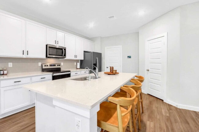 Building Photo - "Charming 4-Bedroom Sanctuary with 2.5 Baths in San Antonio – Spacious 2,097 Sq Ft Home available...