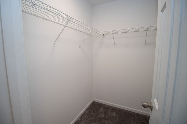 Building Photo - 101 Saskatoon Dr