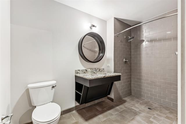 Building Photo - 1000 Lipscomb St