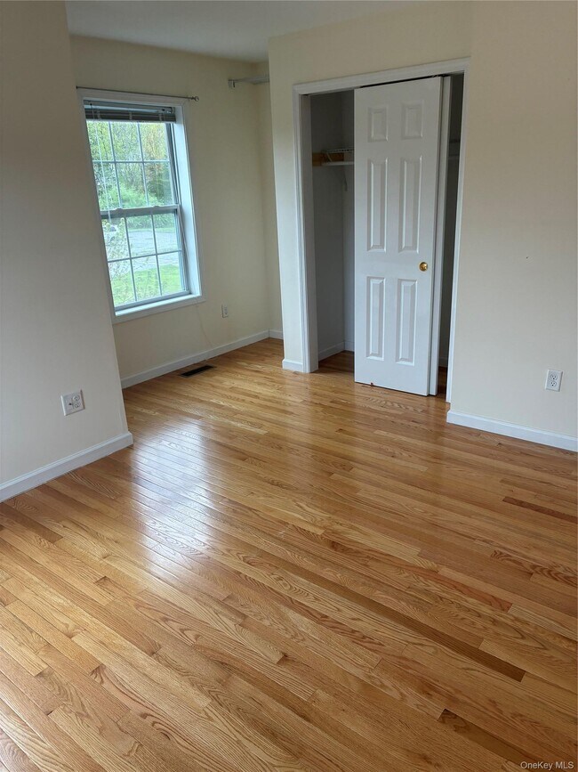 Building Photo - 2410 NY-82