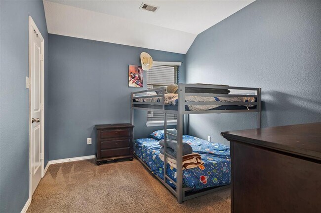 Building Photo - 3021 Wedgewood Bay Ct