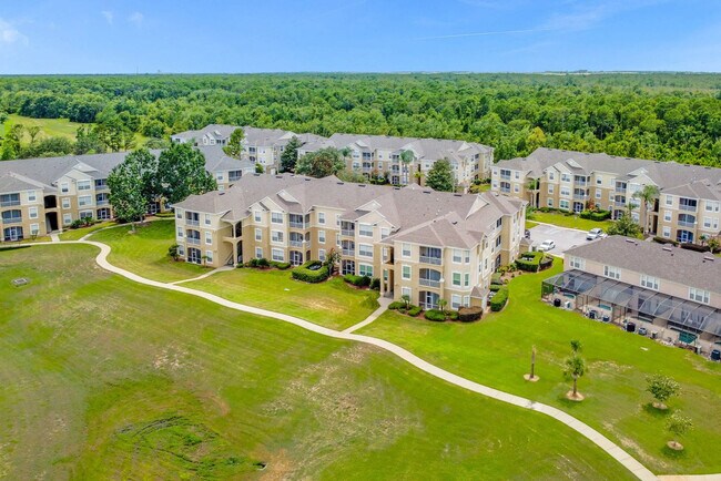 Building Photo - 2307 Silver Palm Dr