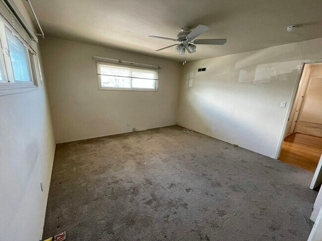 Building Photo - 5071 55th St