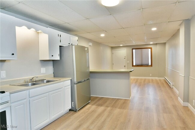 Building Photo - 401 Williams St SE