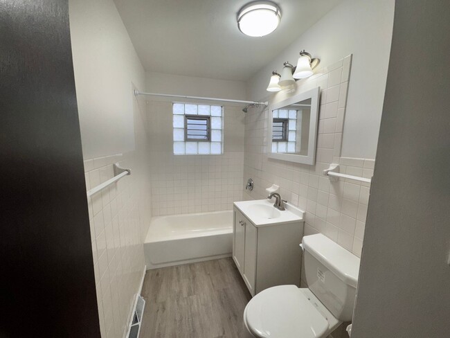 Building Photo - Charming 1-Bedroom Apartment in Richton Pa...