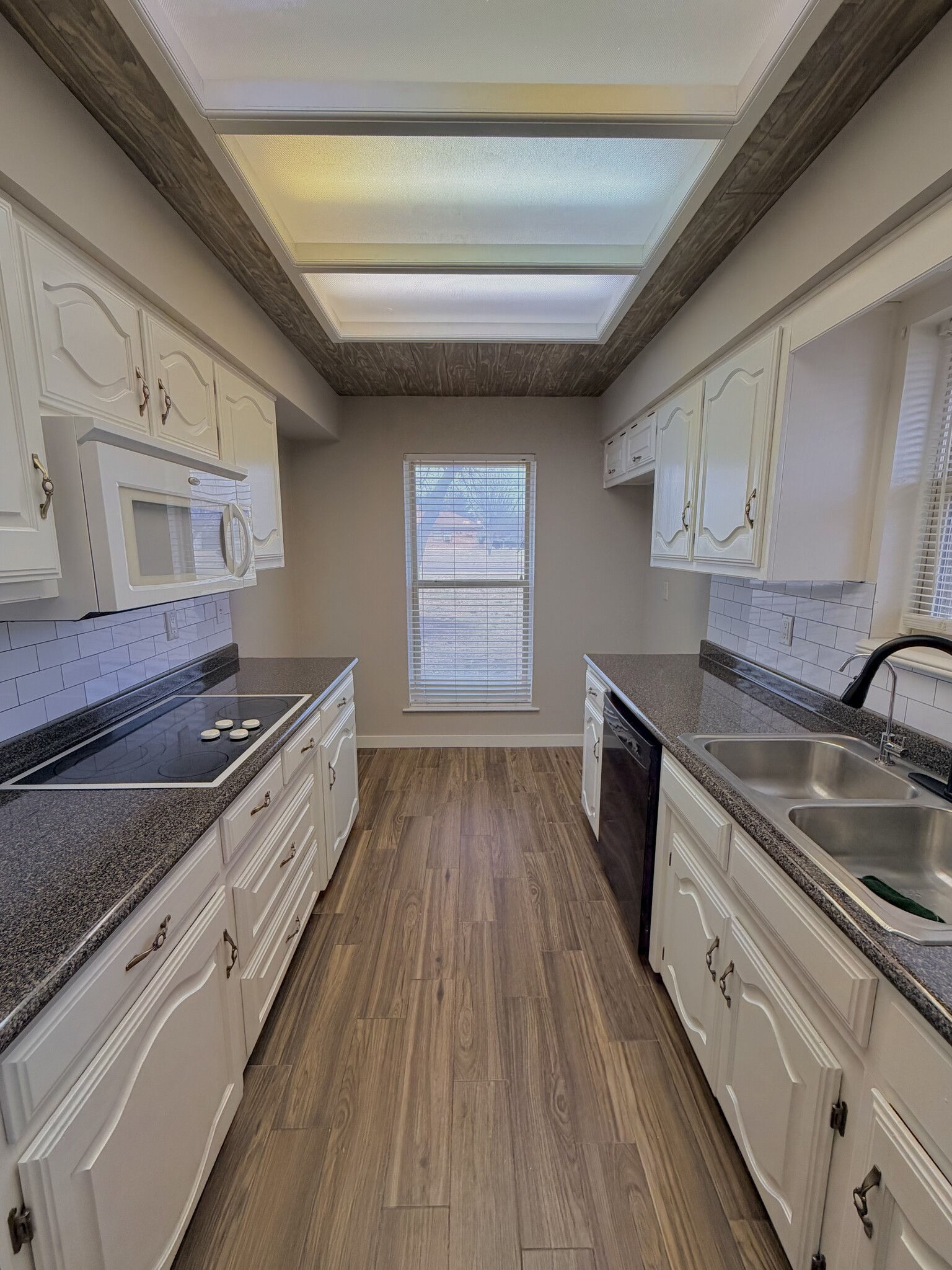 Building Photo - 228 Prairie View Ln