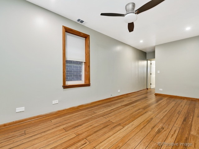 Building Photo - 2063 N Oakley Ave