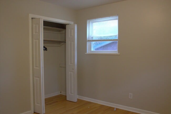 Building Photo - 514 Delaney Rd NW