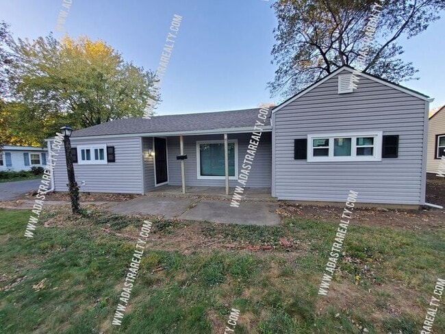 Building Photo - Remodeled Very Spacious 2 Bedroom Home in Raytown-Coming SOON!!