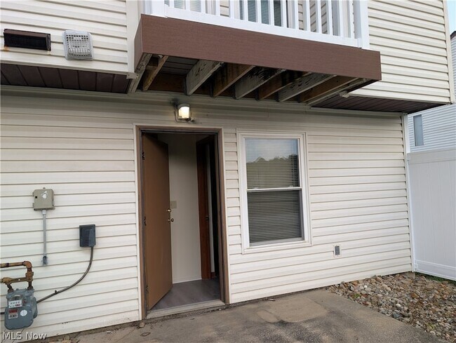 Building Photo - 1565 Whitehall Blvd