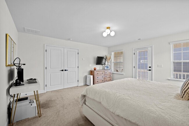 Building Photo - Gorgeous Upscale 5Br/3.5Bth Executive Home in Millbridge Waxhaw