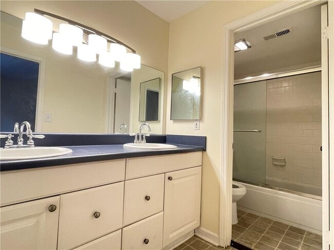 Building Photo - 59 Lamsden Ln NW