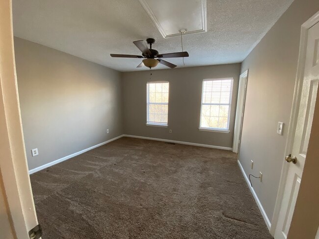 Building Photo - 1656 Grist Mill Dr