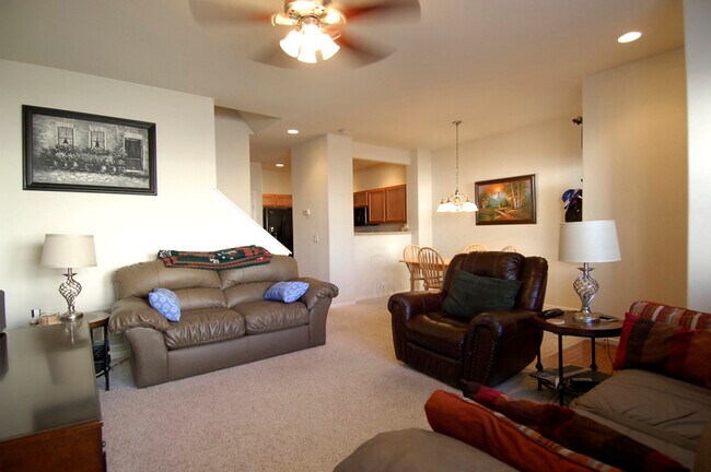 Building Photo - 6912 White Sand Pt