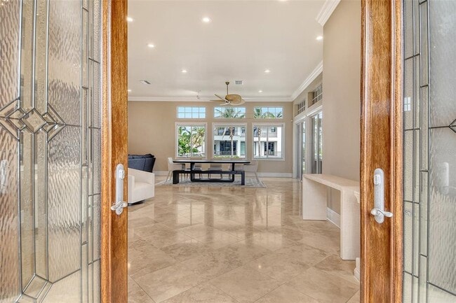 Building Photo - 591 Putting Green Ln