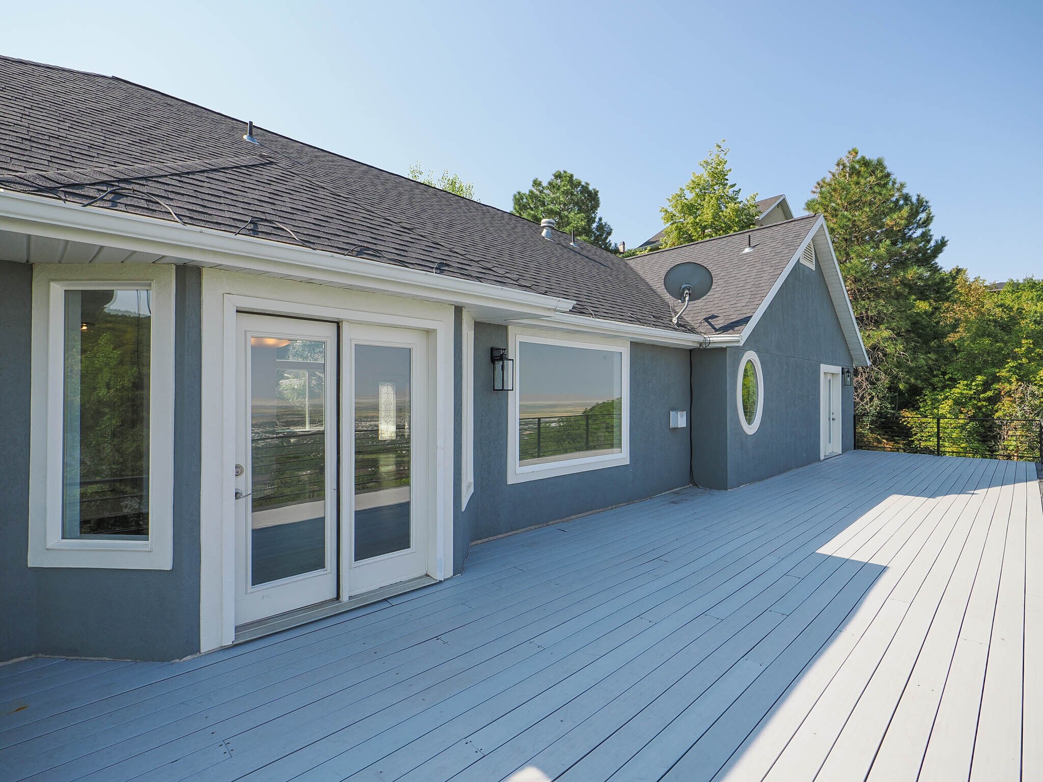 Building Photo - 2368 Maple Hills Dr