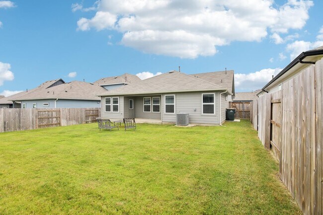 Building Photo - 109 Netherland St