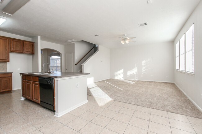 Building Photo - 6103 Menor Crest Dr