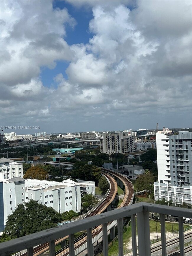 Building Photo - 850 N Miami Ave