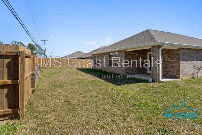 Building Photo - 15236 Cypress Way