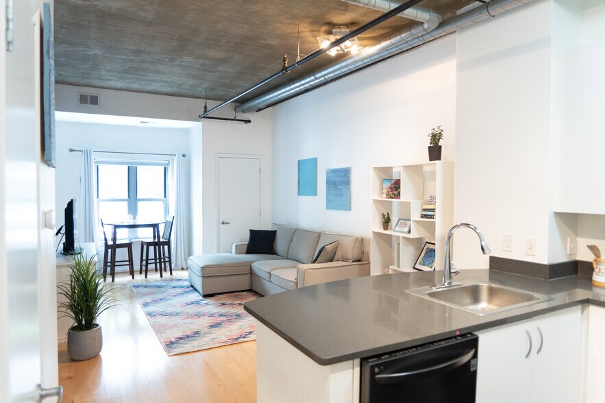 Primary Photo - 1300 N St NW