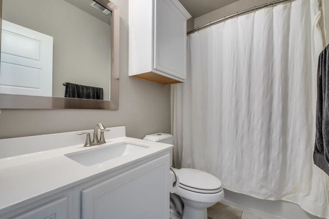 Building Photo - 7611 Wolverine St