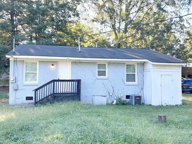 Building Photo - 3000 Rodman St