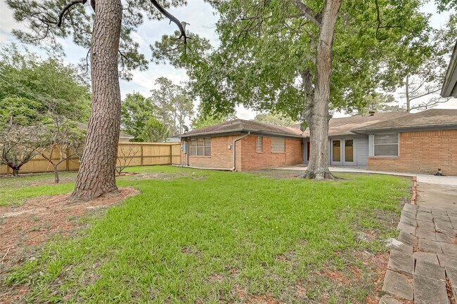 Building Photo - 5734 Spellman Rd
