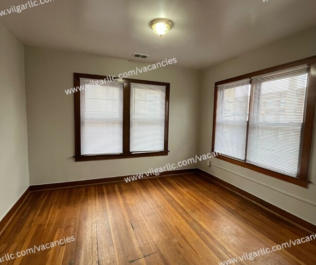 Building Photo - 461 Hayes St