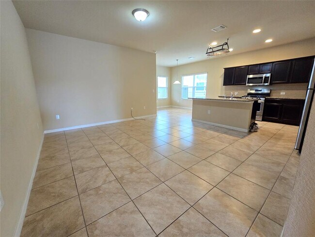 Building Photo - 10210 Tildon Ave