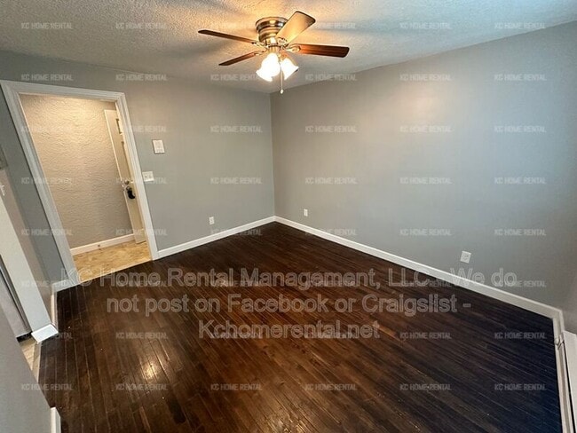 Building Photo - 901 N 16 St