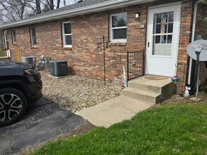 Building Photo - 601 Rizek Dr