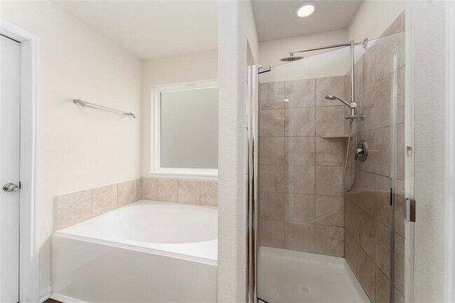 Building Photo - 1251 Kaliste Meadow Dr