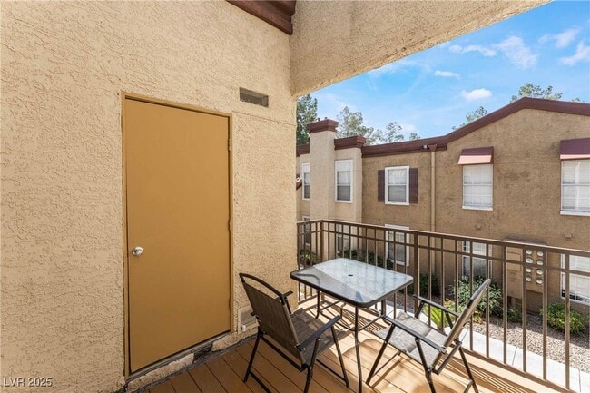 Building Photo - 2801 N Rainbow Blvd