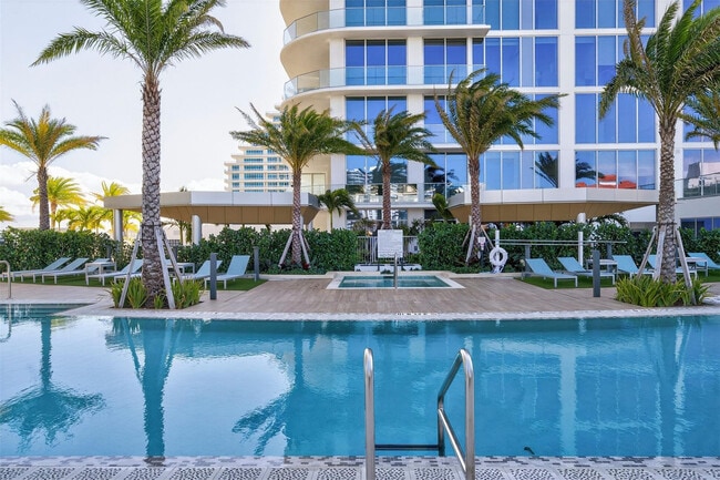 Building Photo - 153 N Seabreeze Blvd