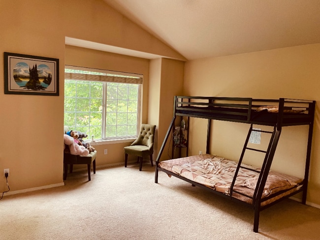 Building Photo - 16224 NW Fescue Ct