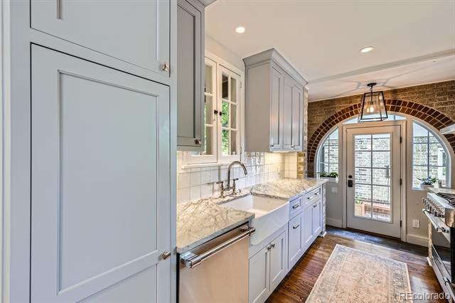 Building Photo - 2082 Cherry St