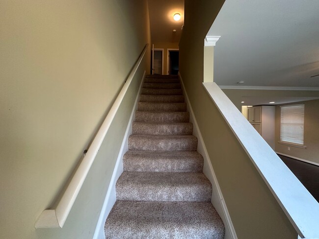 Building Photo - Tavern Grove Townhome in Campbell County-N...