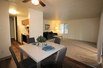 Building Photo - Tanglewood