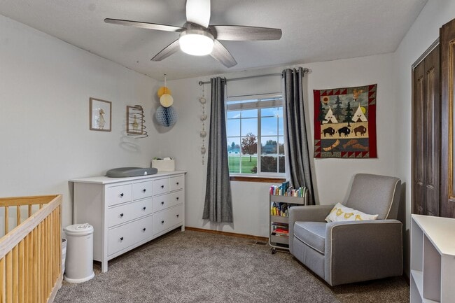 Building Photo - Beautifully done 3 bed 3 bath home in Greenacres/liberty lake area