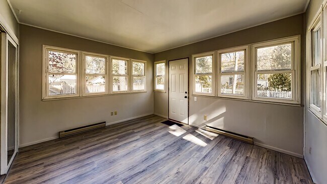Building Photo - 625 N Blackhawk Ave