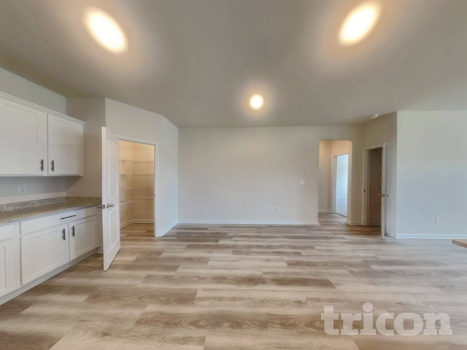 Building Photo - 307 Oliver Dr