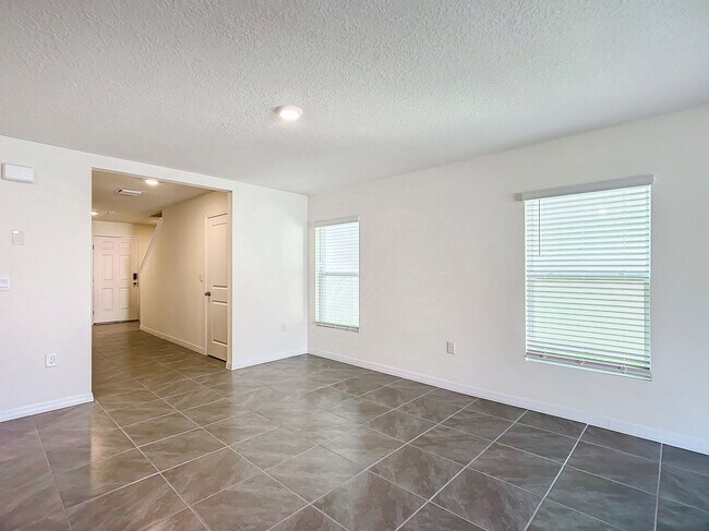 Building Photo - Pet-Friendly 5BR Home in Ocala | Spacious Living in Ocala Crossings South