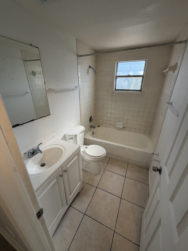 Building Photo - 1834 44th St S