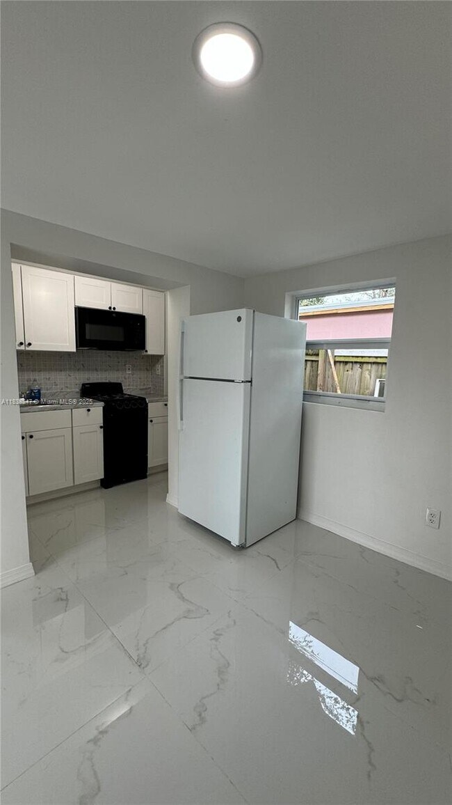 Building Photo - 2481 NW 97th St