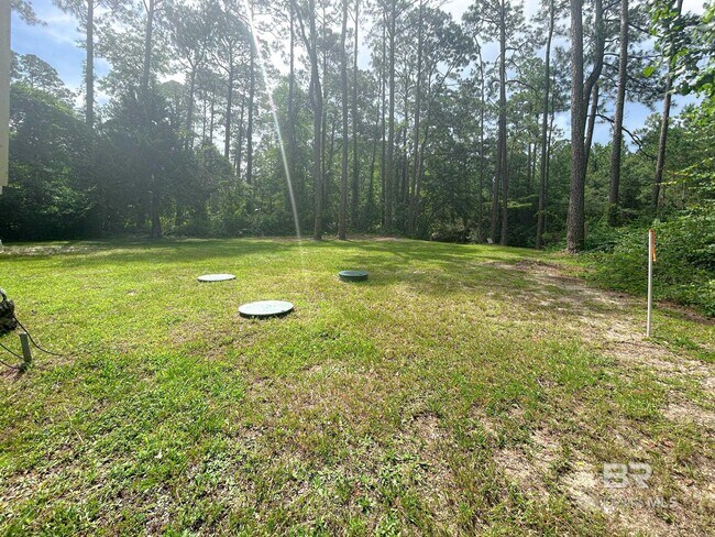 Building Photo - 10080 Bay Haven Dr