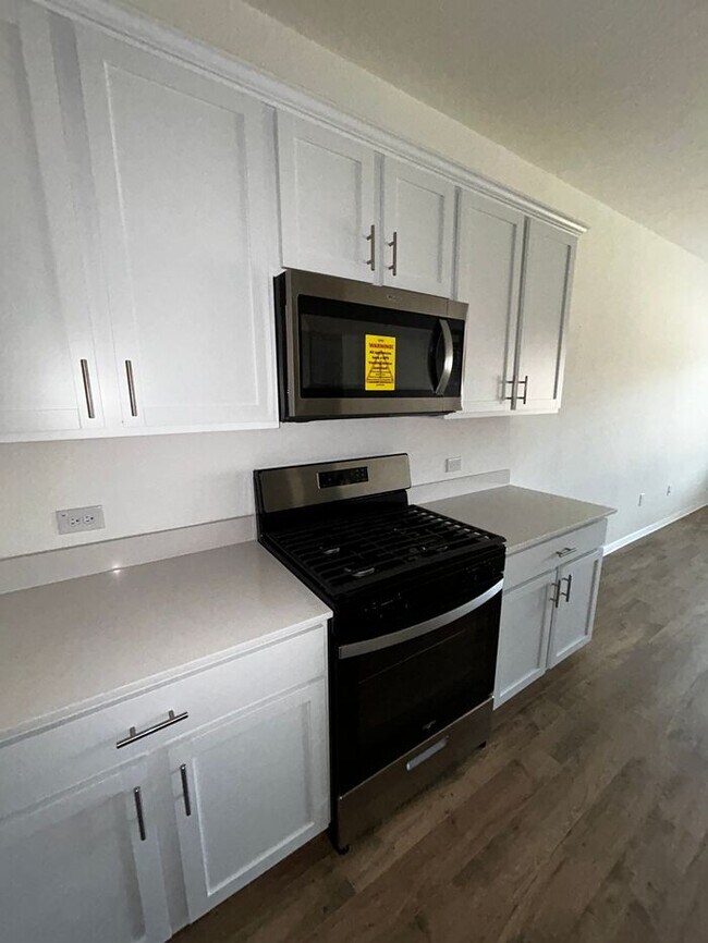 Building Photo - Charming 4 beds 3 baths in Leander!